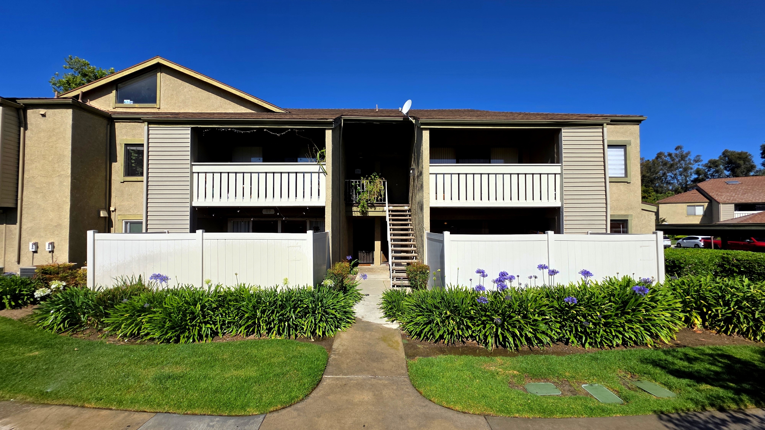 25 Carriage Way - 1