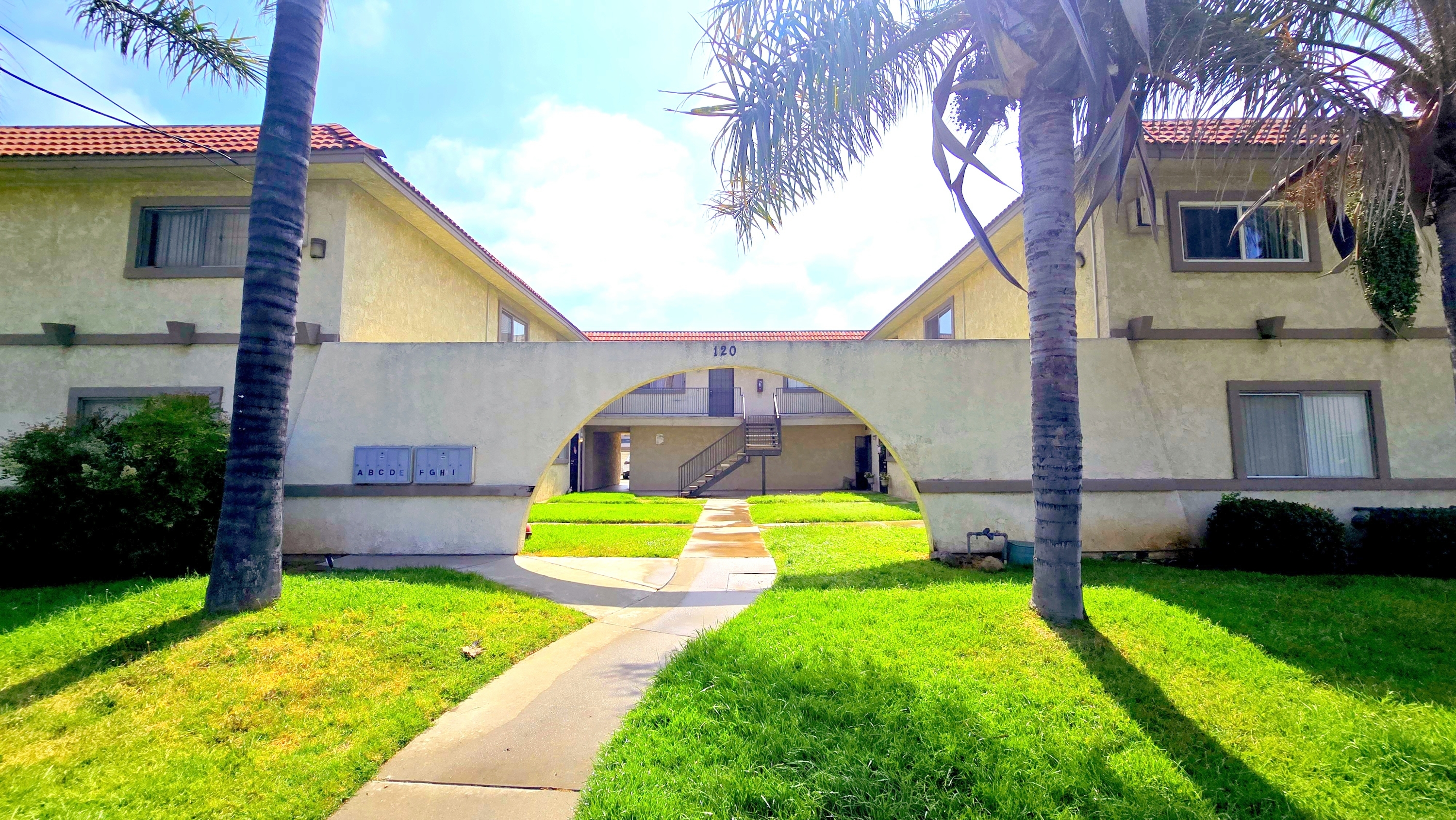 Property main image