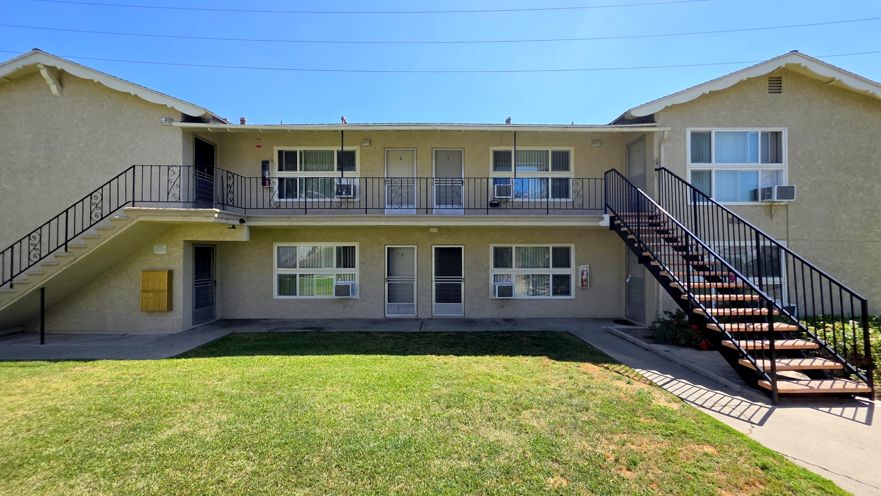 2334 East Santa Fe Avenue - 3