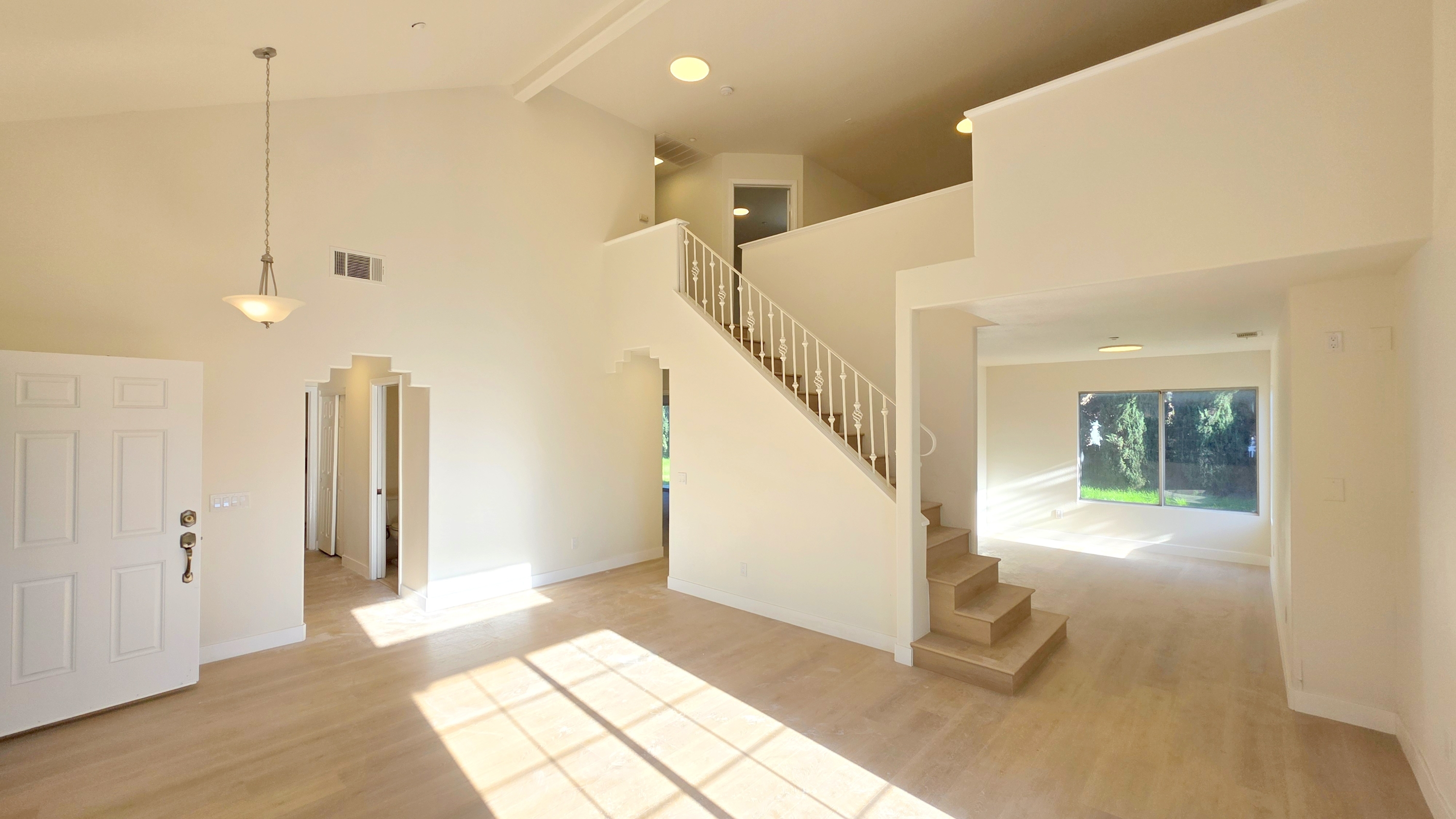 1116 Cloverdale St, Riverside, CA 92501