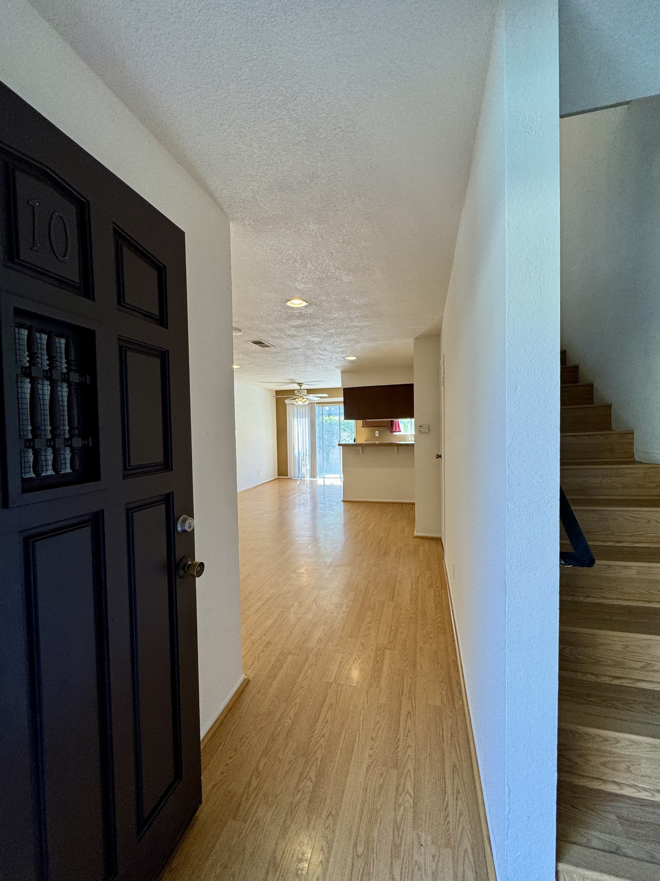 1231 Hillandale Ave Unit 10 La Habra CA 90631 - 1