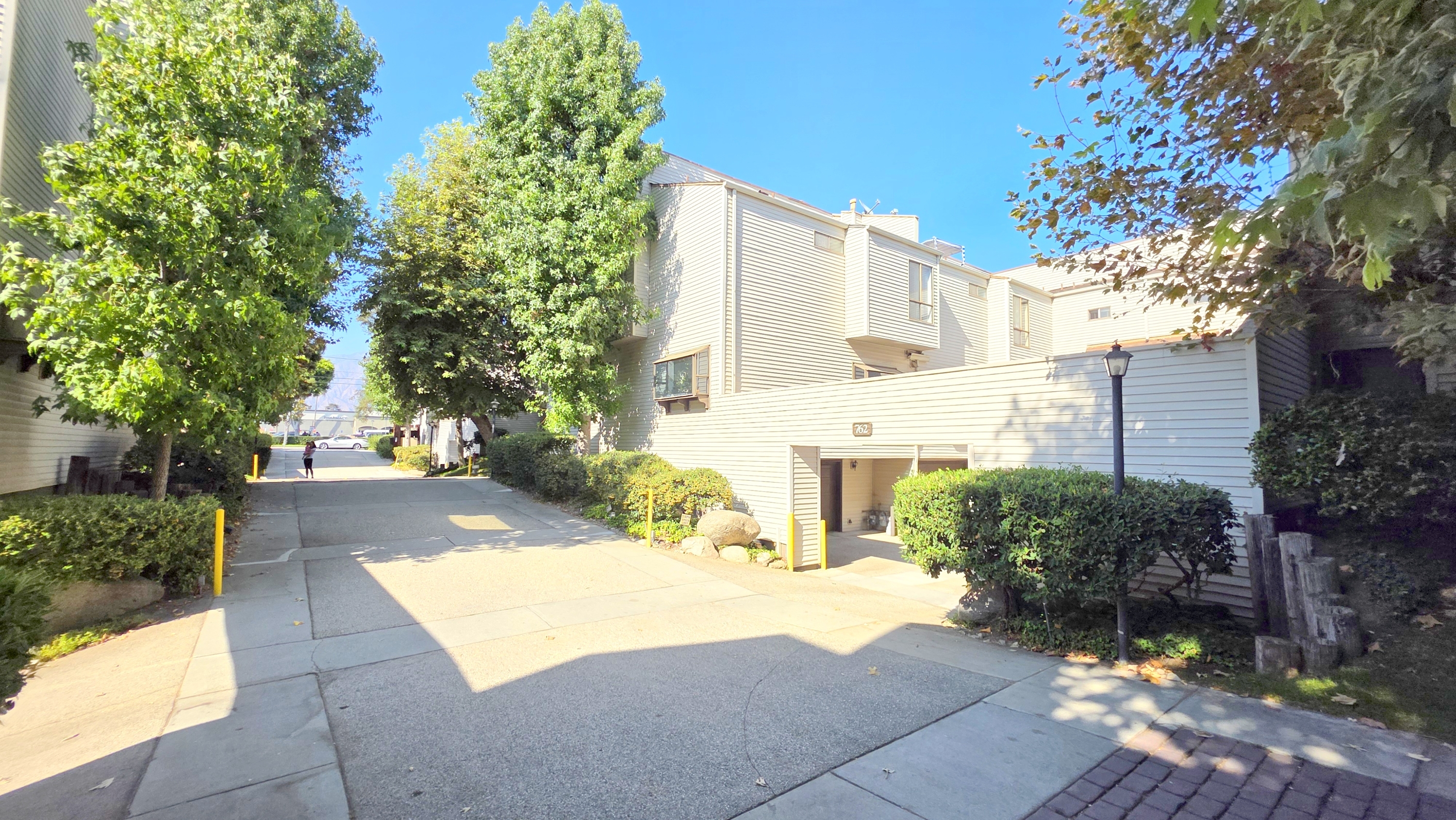 800 West Naomi Ave Unit D - 1