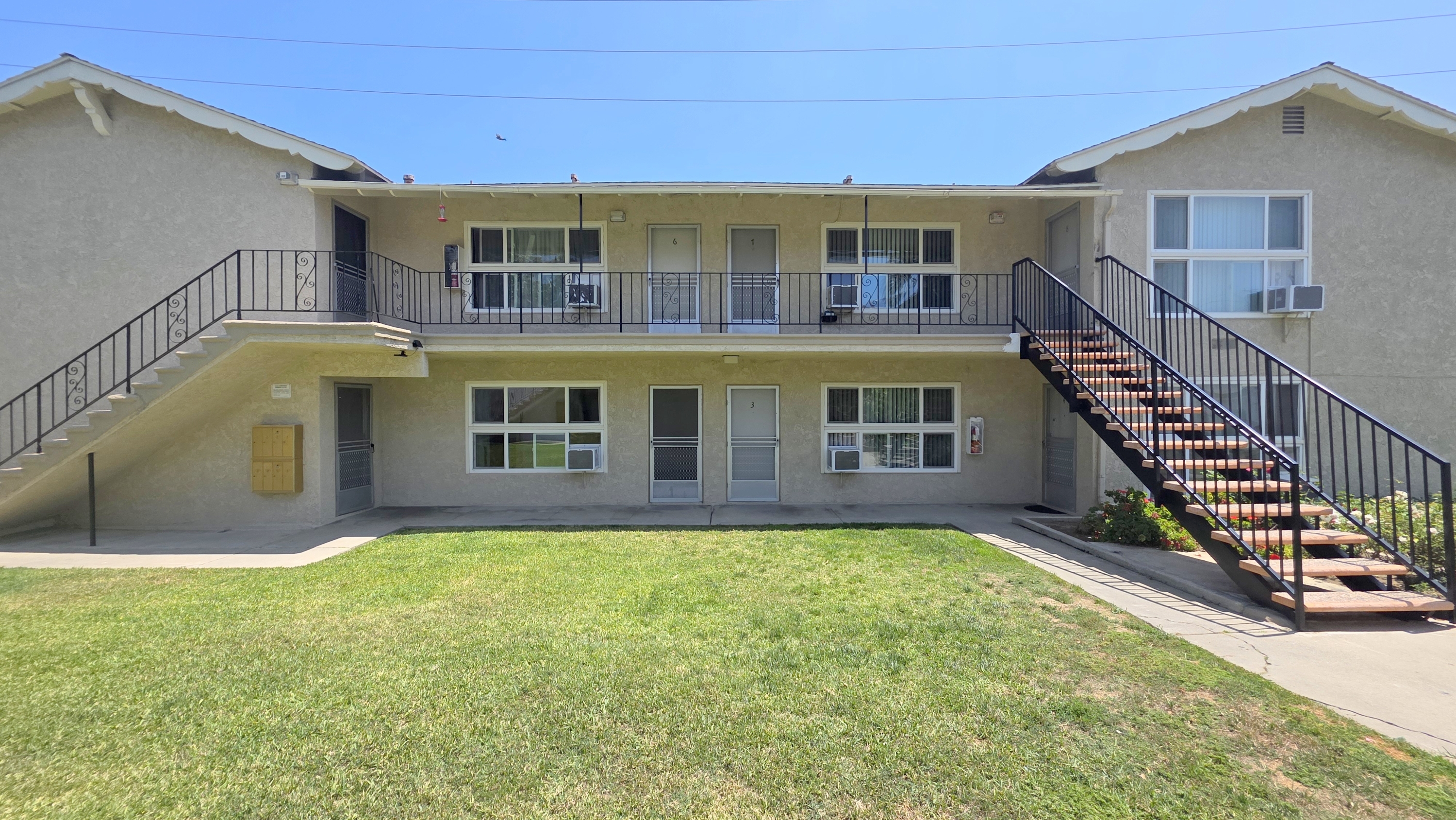 Property main image