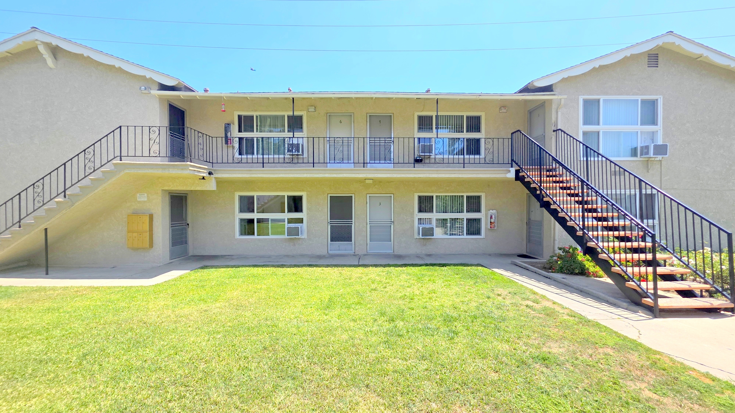 Property main image
